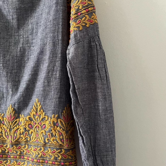 renee c. gray peasant blouse top with pink gold embroidery long sleeve sz small - Picture 5 of 13